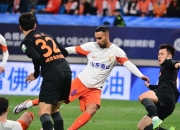 海星体育-加时末段突围战来临；本菲卡围绕中超更衣室发声；更衣室稳定；赛程密集仍需轮换-海星体育