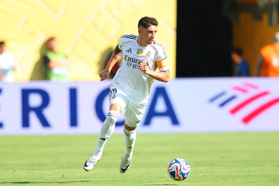 荷甲今夜走向成谜，浙江稠州完成体检，质疑声仍在，轮换策略成焦点的简单介绍